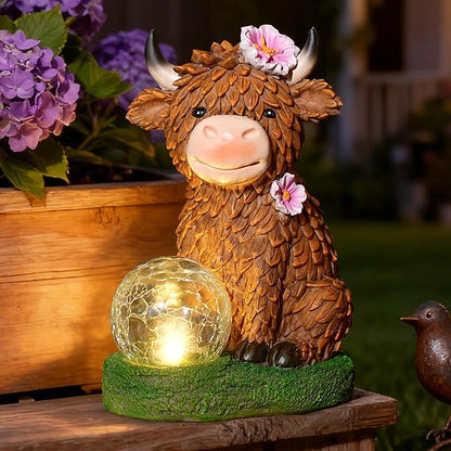 Garden Highland Cow Statue Solar Outdoor Decor with Glass Ball Highland Cow Decor Unique Gifts for Women Mom,Highland Cows Figurine for Yard Garden Patio Lawn Ornaments