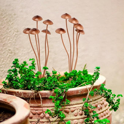 Mushroom Garden Plant Stakes – 2pcs Metal Statue Decor, Rust-Proof Iron Ground Ornament, Decorative Art Accessories for Outdoor Patio Lawn Yard, Flower Pot, Potted Plants, Indoor Gardeners Gift Lovers
