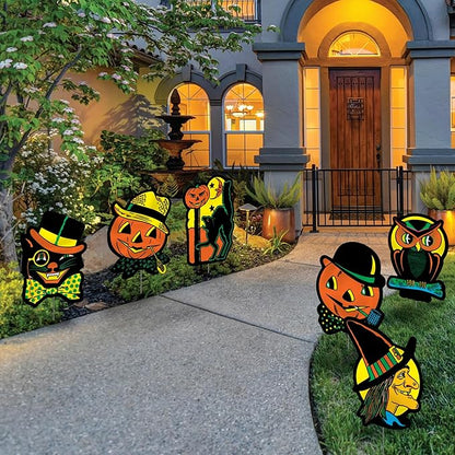 Beistle 6 Piece 12.75" x 10" Corrugated Plastic Vintage Halloween Yard Signs With Metal Stakes, Retro Fall Lawn Décor For Outdoors, Made In USA Since 1900