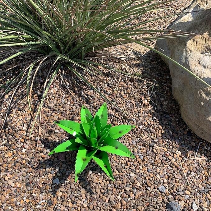 Mini Metal Agave (Green)