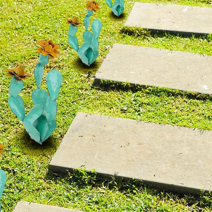 Metal Cactus Outdoor Decor - Metal Cactus Yard Art Iron - Desert Plants Statue for Outdoors - Handmade Cactus Rustic Artificial Cactus Sculpture for Garden Lawn Patio Balcony Backyard Decor (Green)