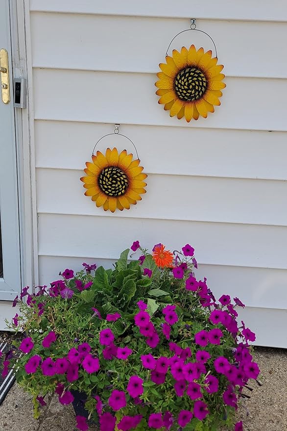 SeasonsEasy Metal Sunflower Wall Decor, Set of 2 Yellow Floral Wall Decoration with Wire Hanger for Living Room, Bedroom, Kitchen, Bathroom Decor, Outdoor Garden and Patio Wall Art