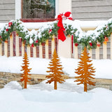 Pine Tree Metal Yard Decor Durable Outdoor Garden Stakes for Forest and Cabin Aesthetics