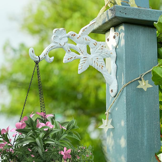 Sungmor Cast Iron Hanging Plant Brackets Decorative Plant Hanger, 2 Pack White Wall Mounted Flower Pot Hooks, Outdoor Bird Feeder Hanger, Vintage Garden Hooks for Wind Chimes, Lanterns, Birdhouse