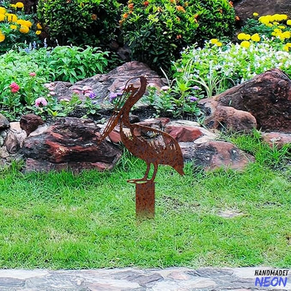 Metal Bird Garden Statue, Heavy-Duty Outdoor Yard Art with Rustic Charm, Elegant Wildlife Sculpture for Patio, Courtyard & Landscapes, Weather-Resistant Iron Decor with Intricate Detailing