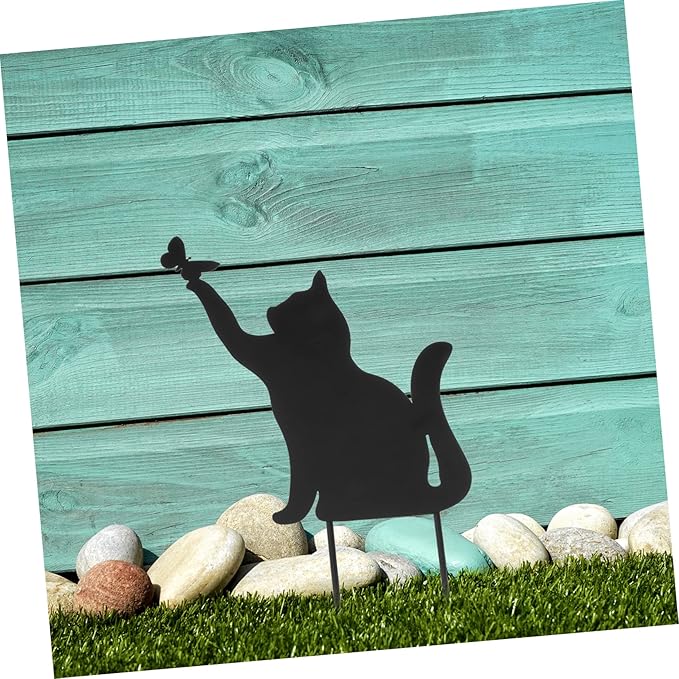 Lovely Metal Cat Garden Decor Stylish Outdoor Sculpture for Patio and Balcony Weather-Resistant Design for Unique Rustic Art Display Random Style