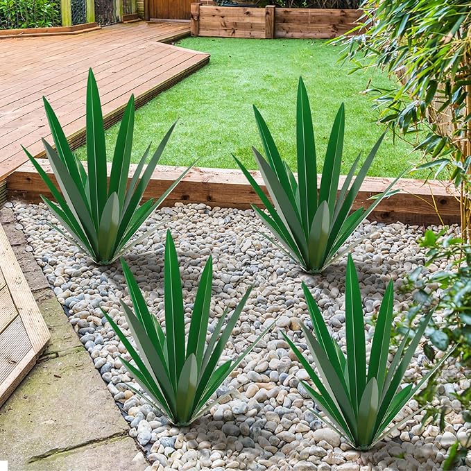 Homight Large Agave Sculpture Rustic Metal Agave Plant Outdoor Interior Decoration Outdoor Lawn Decoration Yard Wooden Posts Matching Garden Suitable for Patio