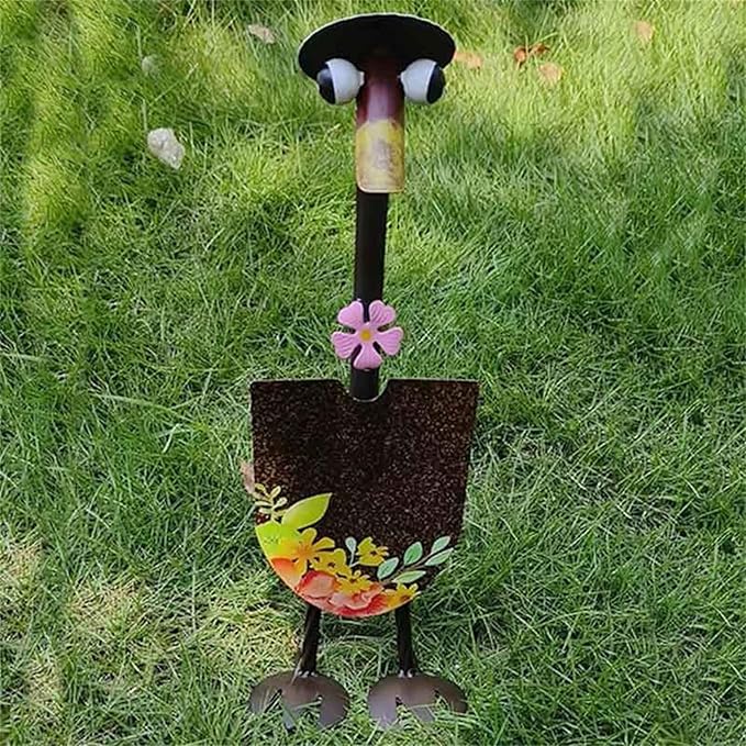 Metal Shovels with Outdoor Garden Art Statues Ornament for Home Farmhouse Sculpture Decor Housewarming Present Housewarming Gift Farmhouse Couple Figurines Iron Shovel Ornaments Cute
