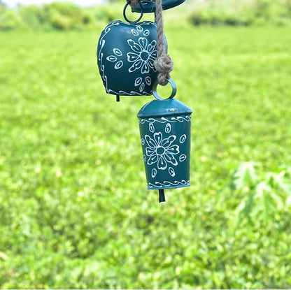 Rustic Cow Bell Wind Chime 25” - 5 Metal Hanging Bells for Christmas, Farmhouse, Porch, Entryway, Bohemian Garden Chime, Vintage Bell Garland, Antique Wind Chimes for Indoor & Outdoor (Green)