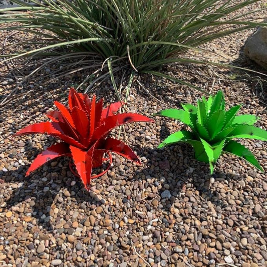 Mini Metal Agave (Red)