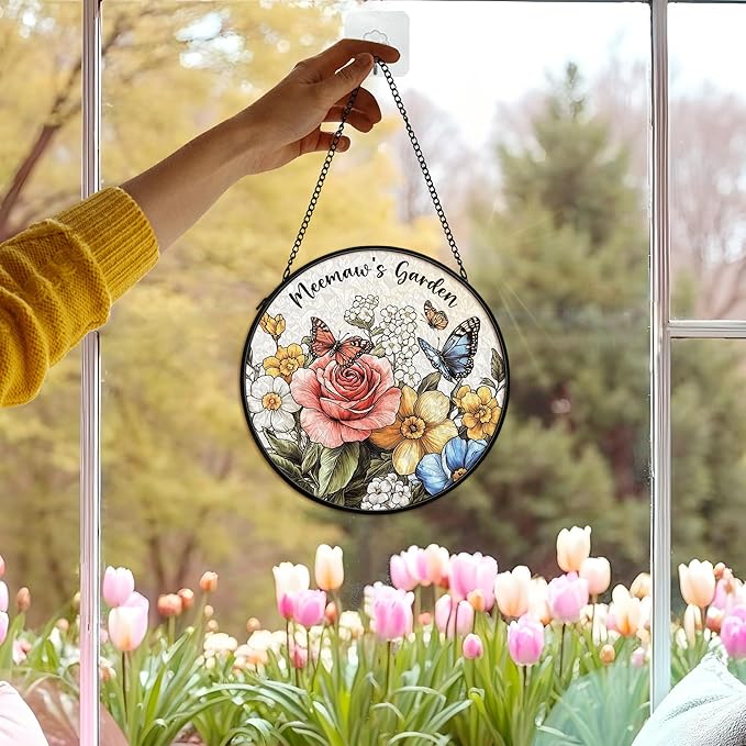 Meemaw Gifts Suncatcher Stained Glass Window Hanging Decor from Grandkids, Meemaw's Garden Stained Glass Wall Decor, Grandma Gifts Lawn Sun Catchers Indoor Window Hanging Wall Art, 7.9x7.9In