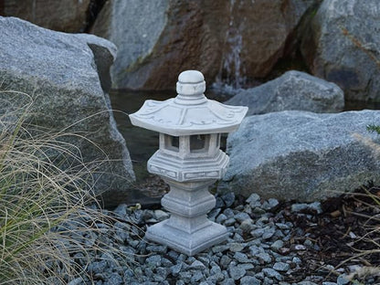 Garden Concrete Pagoda Oriental Latern Figurine Japanese Stone Pagoda Zen Garden Decoration Asian Outdoor Decor Gray