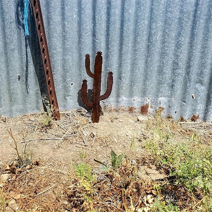 Rusty Metal Cactus Garden Stake, Iron Art Outdoor Decor, Rust Color Cactus, Suitable for Yard Decoration, Garden Ornament