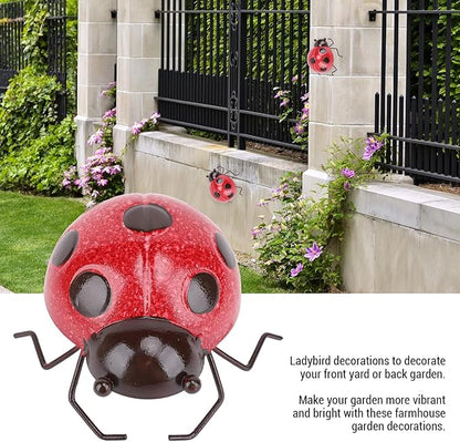 Focket Metal Garden Decor, Iron Handcrafted Industrial Coating Bright Colors Yard Art Lawn Ornaments Real Design Lifelike Easy to Install Metal Sculpture for Lawn, Yard (Red)