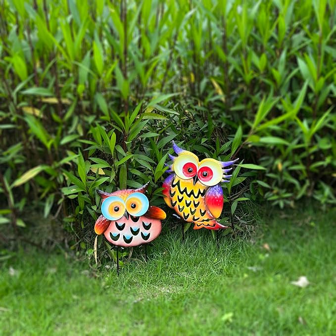 Pack of 2 Metal Fresh Color Owl Garden Statues Silhouette Owl Stakes Decorative Outdoor Statues Animal Sculptures for Yard Décor and Lawn Ornaments, MX202303-1
