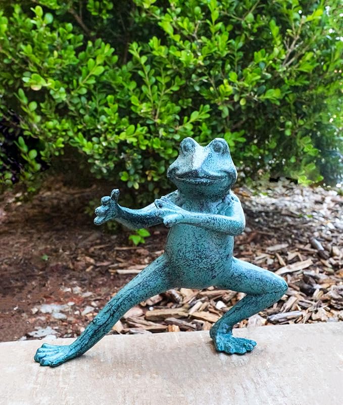 Ebros Gift Verdi Green Aluminum Metal Whimsical Tai Chi Kung Fu Frog Garden Statue Zen Feng Shui Martial Arts Frogs Home Garden Patio Pool Decorative Sculpture (Horse Stance)