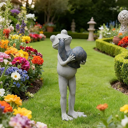 Frog Snail Garden Statue Outdoor – Resin Decor Figurine for Yard Desk Frog Gifts for Women Figurines Pathway Outdoor Front Yard Decorations Outdoor 12 * 5 * 4