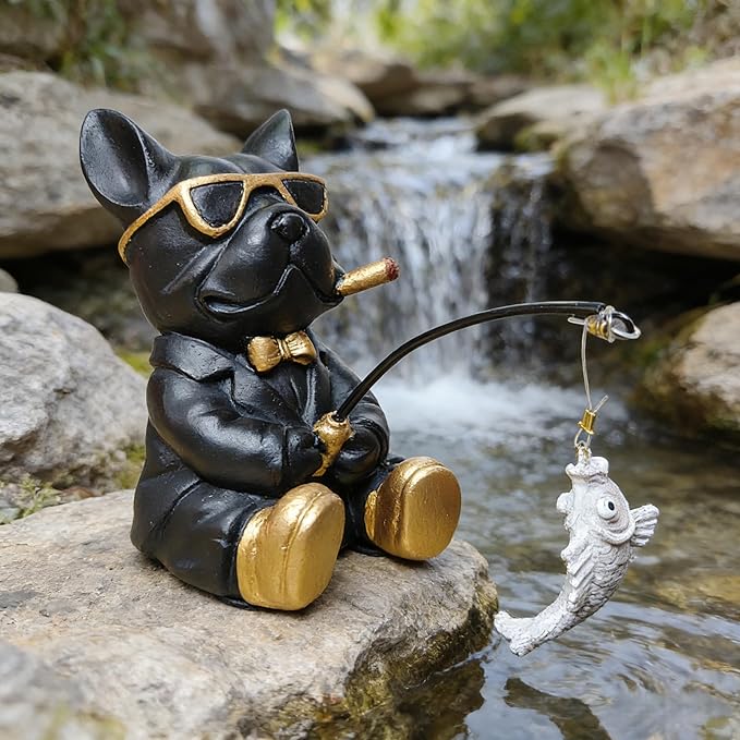 Outdoor Bulldog Resin Statue, Bulldog Garden Decoration for The Courtyard, Gift for Dog Lovers and Fishing Enthusiasts, Unique Garden Statue, Tabletop Animal Miniature Statue