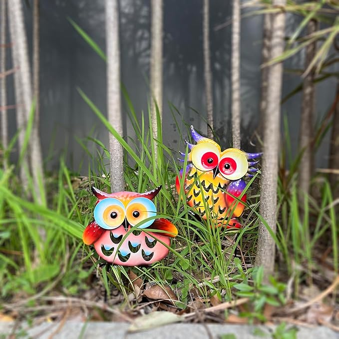 Pack of 2 Metal Fresh Color Owl Garden Statues Silhouette Owl Stakes Decorative Outdoor Statues Animal Sculptures for Yard Décor and Lawn Ornaments, MX202303-1