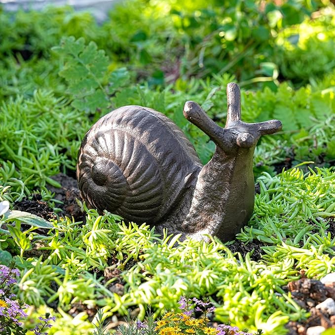 Sungmor Cast Iron Snail Statue,3.7" Vintage Black Brown Garden Figurine,Rustic Indoor Outdoor Desk Ornament for Patio,Bookshelf Decor