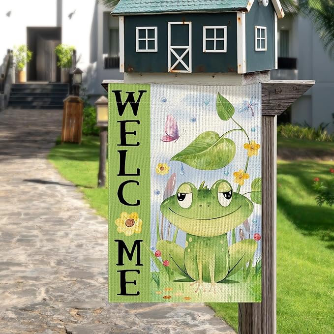 DLZDN Spring Summer Frog Garden Flag 12×18 Inch Double Sided Vertical Burlap Farmhouse Welcome Yard Flag Seasonal Outdoor Decor