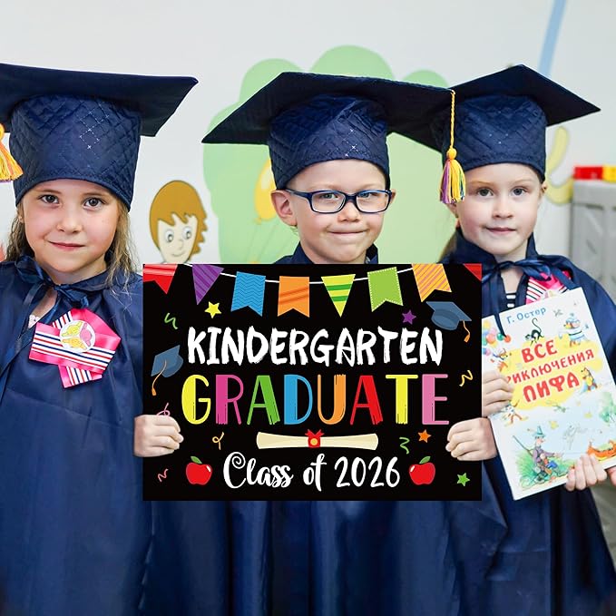 Kindergarten Grad Yard Sign Class of 2026 Preschool Graduate Lawn Sign with Stake School Congrats Graduation Decorations Colorful Graduation Party Favors Supplies Outdoor Photo Booth Props for Kids