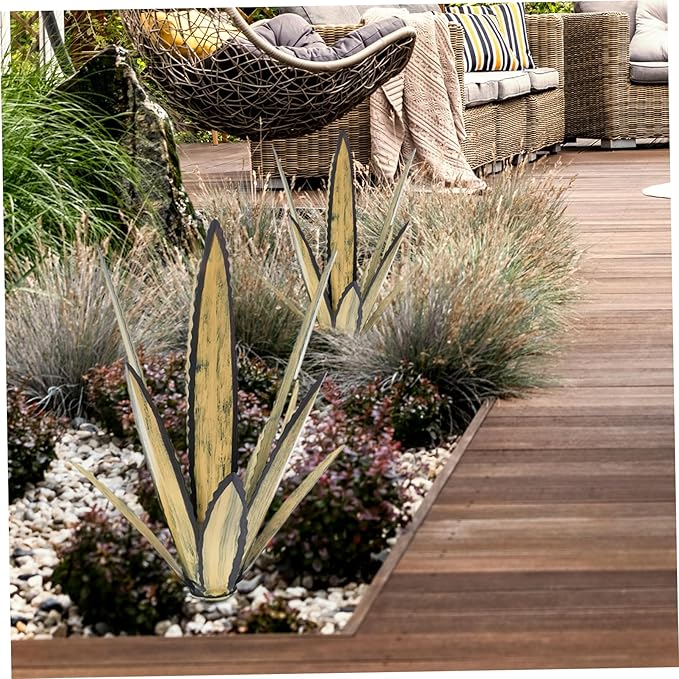 Metal Agave Plants Outdoor Decor with Stake, Rustic Metal Cactus Yard Art, Yard Sculpture Outdoor, Apricot, Small, Sculpture