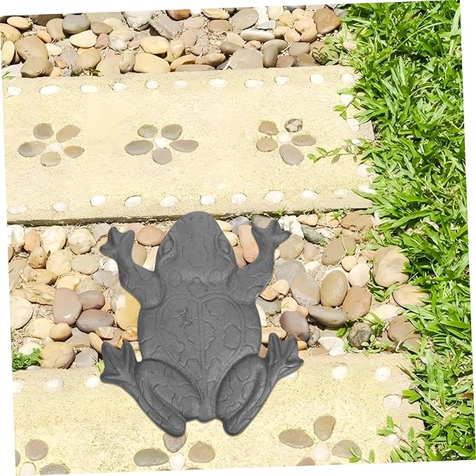 POPETPOP Vintage Frog Stepping Iron Garden Statue Weather Resistant for Outdoor Spaces Pathways
