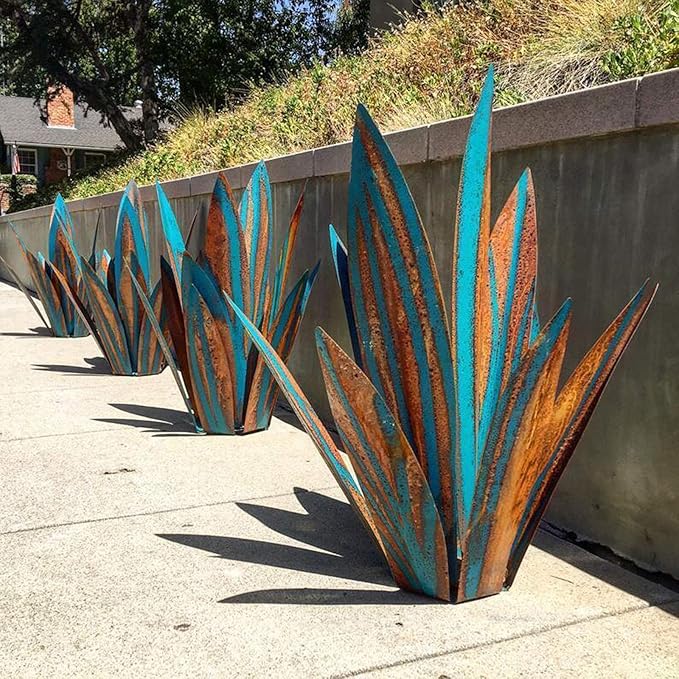 Juesi Metal Agave Plants for Outdoors, Garden Sculpture Metal Arts for Yard Lawn Patio (10.6" X 2.5", Ocean Blue)