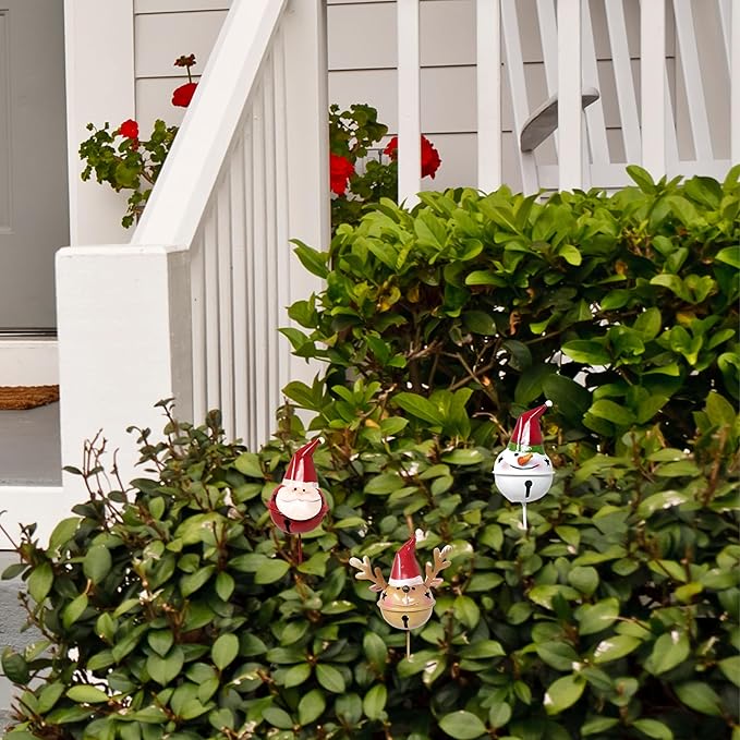 Christmas Metal Garden Stakes 3-Piece Set – Vintage Style Snowman, Reindeer & Santa Outdoor Yard Decorations, Hand-Painted Rustic Winter Lawn Porch Patio Decor for Home & Garden Lovers