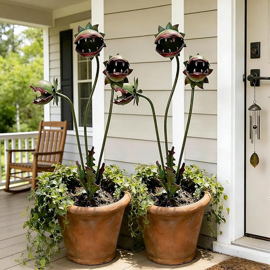 Whimsical Metal Carnivorous Plant Garden Stake, Venus Flytrap Monster Plant Sculpture,Outdoor Decorative Plant Stake Sculpture for Lawn Garden Patio Yard Decor, Unique Garden Gift (2PCS)
