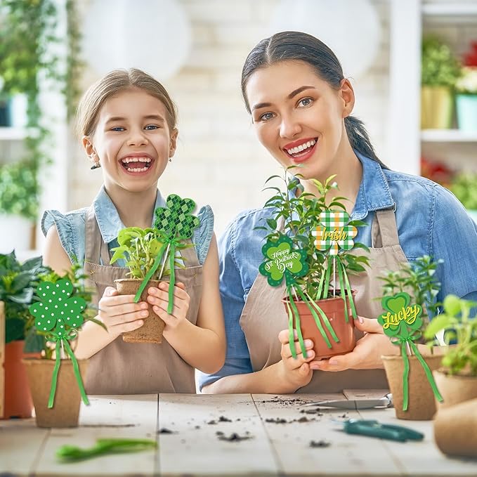 Cinrobiye 6 Pcs Metal St.Patrick's Day Planter Stakes Irish Table Centerpiece Lucky Shamrock Garden Stake Outdoor Lawn for St.Paddy's Day Garden Greetings Home Farmhouse Decor (Shamrock)