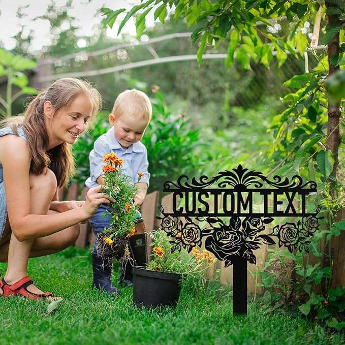 Personalized Metal Garden Signs with Stake, Custom Garden Signs for Outside Waterproof, Customized Name Sign Yard Lawn Gardens Decor Gardening Gift fors Moms Grandmas Gardeners