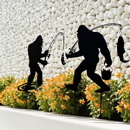 Metal Garden Art, 2-Pack Bigfoot Fishing Statues for Outdoor Decor, Unique Yard Ornaments & Lawn Sculptures, Weatherproof Gift for Garden Lovers