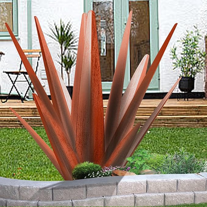 TOMBABY Enlarge Metal Plants Tequila Rustic Sculpture, Outdoor Patio Yard Home Decor Hand Painted Agave Garden Statue, Outdoor Lawn Ornaments Yard Stakes for Mom Gift (1 Big coppery)