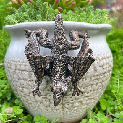 Dragon Planter Pot Hugger, Flower Climbing Animal Figurine, Resin Hanger Statue and Decorative Sculpture for Vase, Garden Outdoor Patio Lawn Yard Decor