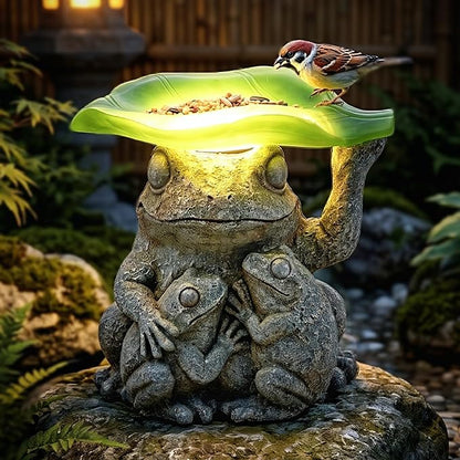 MXwcy Solar Garden Lights Frog Statue Bird Feeder, 7.87" Resin Frog Family Statue Solar Garden Decor, Solar Lights Outdoor Waterproof for Yard Patio Lawn, Frog Gifts for Women Mom Grandma