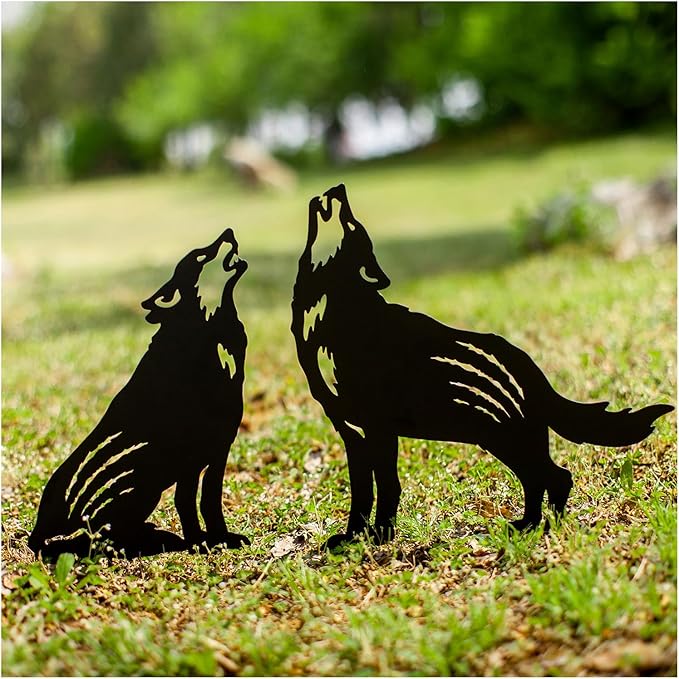 EZTZEN Wolf Metal Garden Stakes - Decorative Black Wolf Silhouette Statues for Outdoor Decor, Yard Art, Patio, Lawn Ornaments