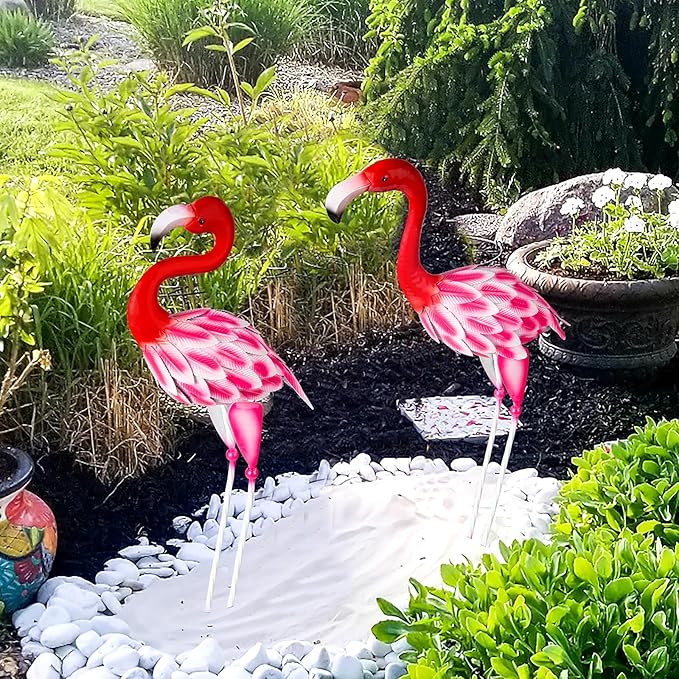 Set of 2 Metal Flamingo Garden Statues, Yard Flamingo Outdoor Decor for Lawn Patio Garden Backyard Display (Pink)