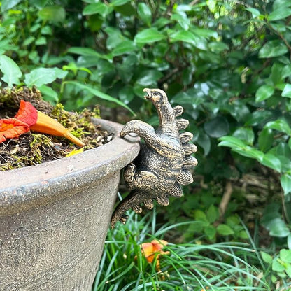 Miniature Stegosaurus Figurines Plant Decorations for Pots,Vintage Resin Hanging Stegosaurus Statue Planter Pot Hugger,Cute Climbing Dinosaur Flower Pot Hanger,Funny Garden Decor Outdoor Yard Gifts