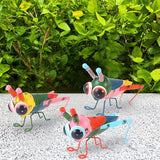 Metal Yard Art Garden Decor, Cute Locust Lawn Ornament Backyard Decorations Animal Hanging Flower Pot and Vase Hugger, 3D Garden Sculptures & Statues, Gifts for Grandma Mom - Set of 3