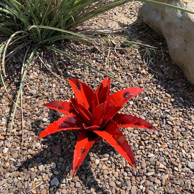 Mini Metal Agave (Red)
