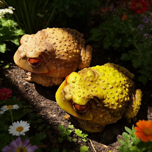 Realistic Toad Figurines, 2 Pack Lifelike Cane Toad Sculptures for Garden Decor, Yard Ornament, Patio Lawn Decoration, Simulation Frog Statues for Outdoor Halloween Prank Props
