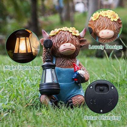 Solar Highland Cow Gnomes Garden Decorative Statue - Resin Solar Lights Cows Figurine Yard Outdoor Decor with Detachable Lantern, Animal Figurines Balcony Ornaments, for Women/Mom