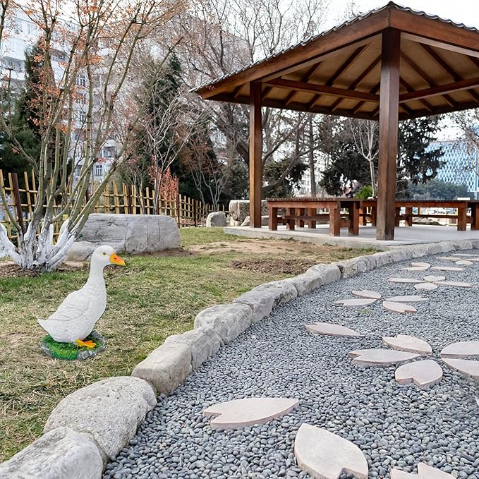 GANAZONO Simulated Duck Ornament 5.90X3.93X3.14In Outdoor Garden Decor Lifelike Lawn Duck Figurine for Patio Yard Landscaping Craft