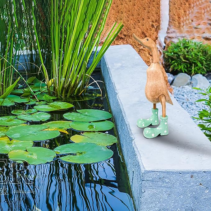 Wooden Crafted Duck Figurine with Spotty Wellies Funny Standing Duck Statues Decorative Resin Rain Boot Animal Sculpture Collectible Crafts Waterproof Garden Lawn Ornament (Green, 7.9Inch)