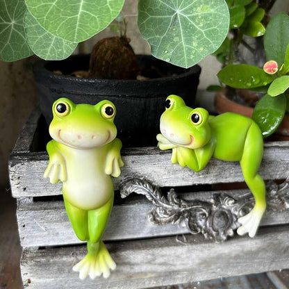 Banax 2 Pcs Cute Climbing Frog, Figurines Frog Statue Flower Pot Hugger Resin Hanging Sculpture Outdoor Statue Plant Pot Decorations for Home Garden Patio Lawn Yard Ornaments