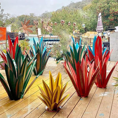 Juesi Metal Agave Plants for Outdoors, Garden Sculpture Metal Arts for Yard Lawn Patio (10.6" X 2.5", Silver)