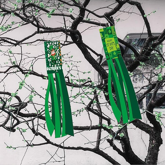 2PCS 40'' St. Patrick's Day Windsocks, Shamrock Wind Sock Flag Outdoor Decor, Saint Patrick's Day Holiday Hanging Flag for Yard Garden Patio Porch (Green)