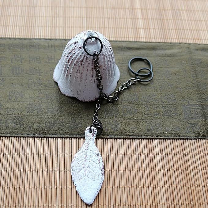 MrMrKura Japanese Leaf Wind Chimes, Small Wind Bell Pendent for Outside Hanging Cast Iron Wind Chime Ornament for Bless Garden Backyard Home Decor (White)